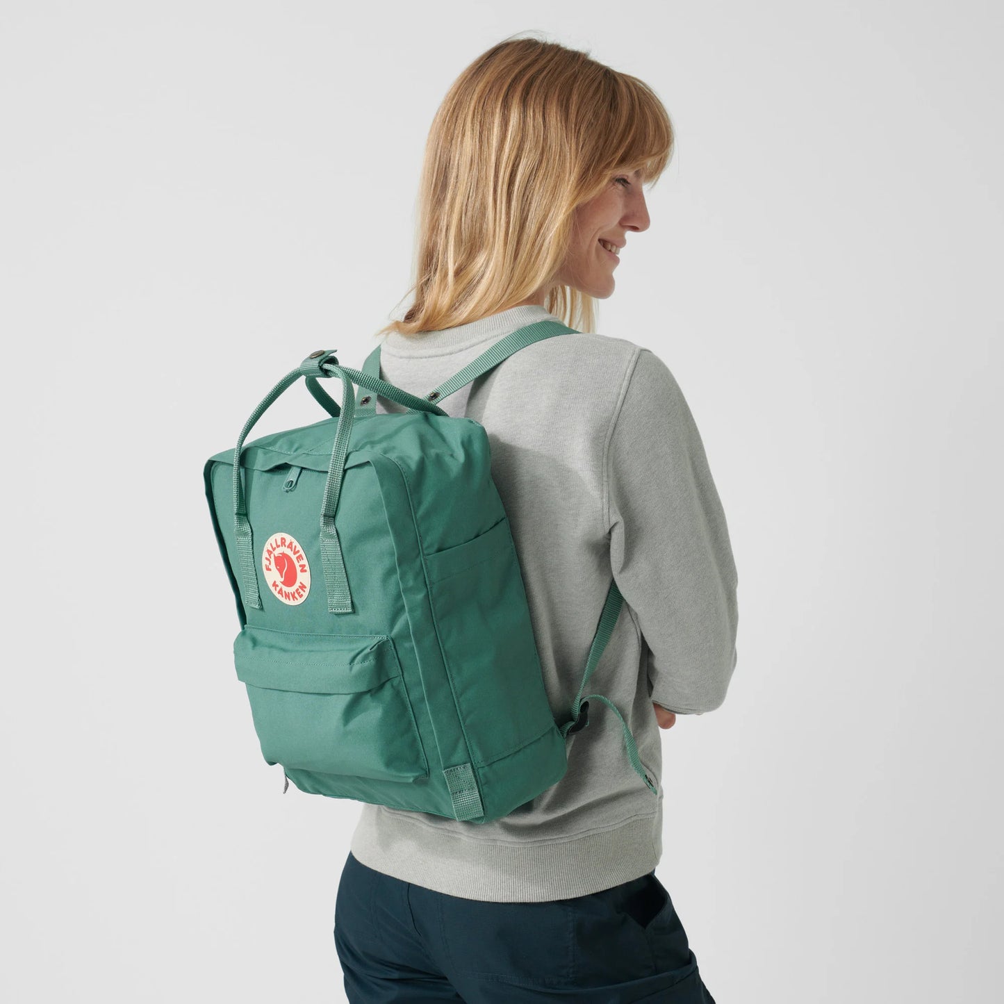 Backpack Classic Fjällräven Kånken – Lightweight Unisex Daypack for School, Work & Travel - Christmas Offer